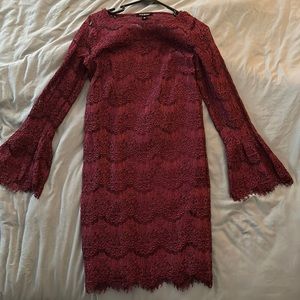 Beautiful lace dress!